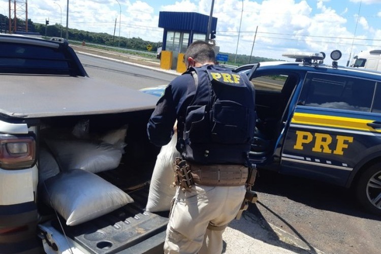 https://radiofm97.com.br/uploads/news/Carga de 250 kg de inseticida contrabandeado é apreendida pela PRF em Uberlândia