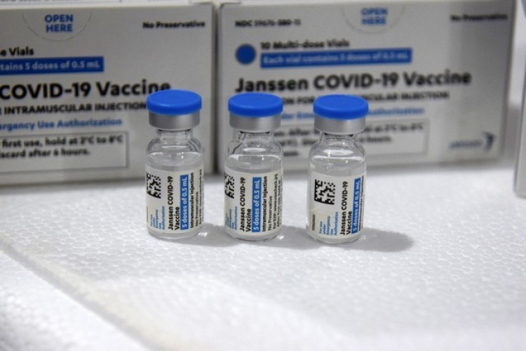 Vacina Covid-19: mais de 144 mil imunizantes são enviados às cidades do Triângulo, Alto Paranaíba e Noroeste de MG para 2ª dose de reforço de idosos