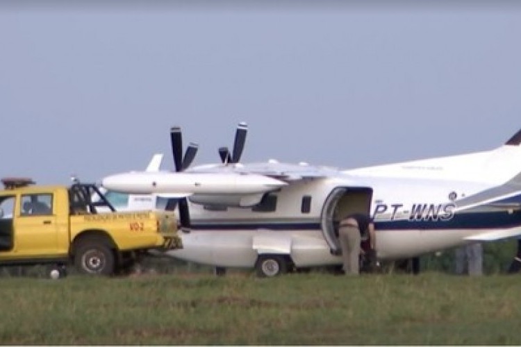 Pista do Aeroporto de Uberlândia é liberada 2h após ser interditada por aeronave que furou pneu no pouso