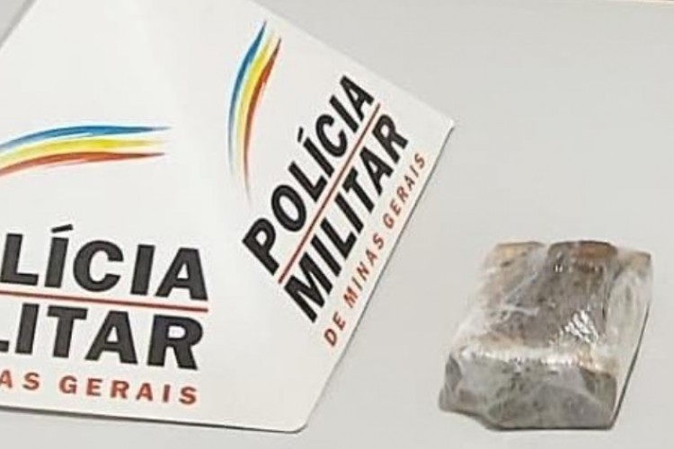 https://radiofm97.com.br/uploads/news/Mulher é presa por suspeita de tráfico  de drogas em Limeira do Oeste