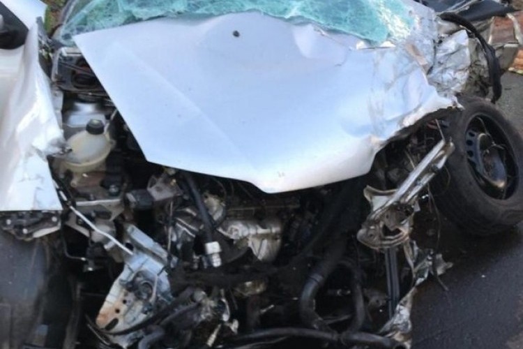 Motorista de carro morre e família fica ferida em acidente na BR-153, entre Prata e o Trevão